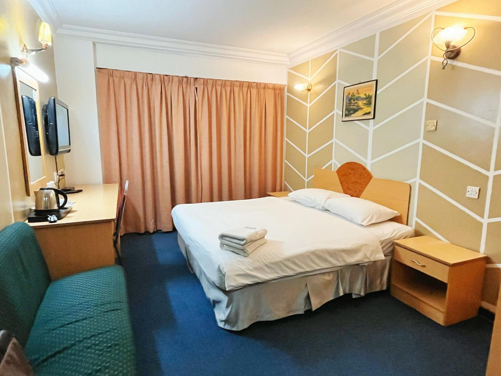 איפוה Fair Park Hotel מראה חיצוני תמונה